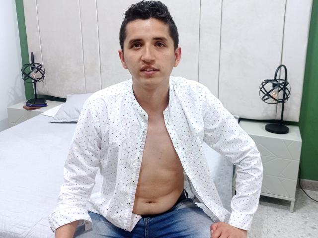 BrunoXHot - Live porn &amp; sex cam - 18052022