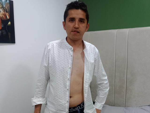 BrunoXHot - Live porn &amp; sex cam - 18052030