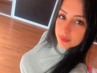 JulianaPriss - сексуальная веб-камера в реальном времени - 18055122