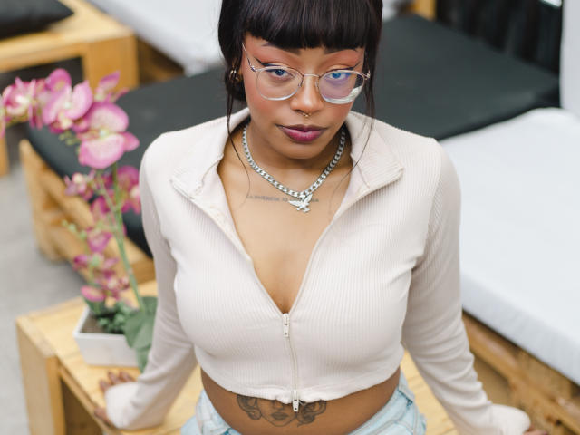 AishaWilliam - сексуальная веб-камера в реальном времени - 18056474