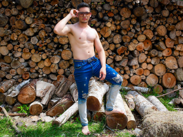 TeylorRivia - Live porn &amp; sex cam - 18057562