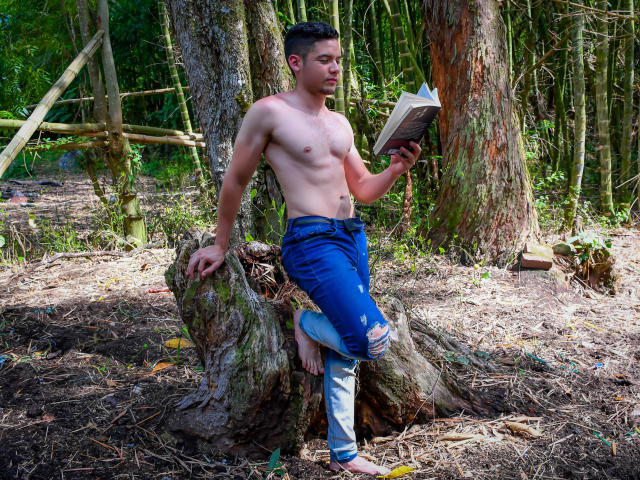 TeylorRivia - сексуальная веб-камера в реальном времени - 18057570