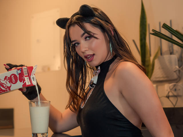 KatherineSummer - פורנו בשידור חי ומצלמת סקס - 18057950