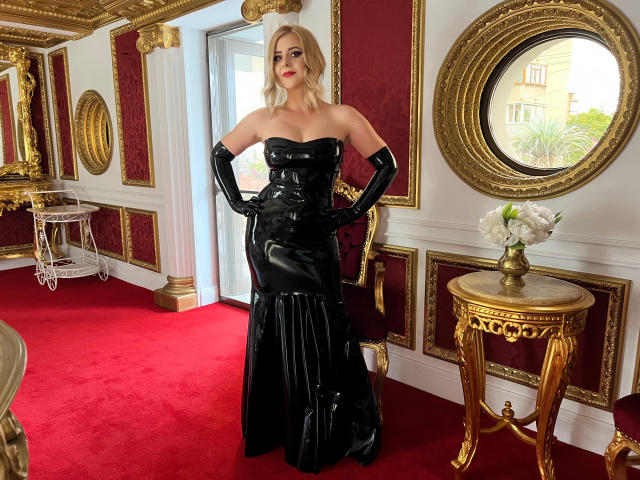 TiffanyWest - Live porn &amp; sex cam - 18060362