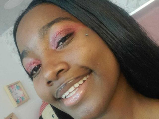 KathieJones - Sexe cam en vivo - 18063878