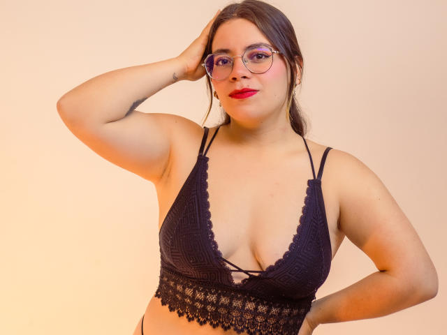 MeliiEvans - Élő pornó és szexkamera - 18064898