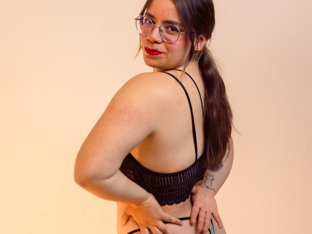 MeliiEvans - Live sexe cam - 18065190