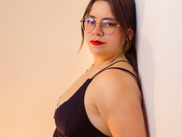 MeliiEvans - Live Sex Cam - 18065214