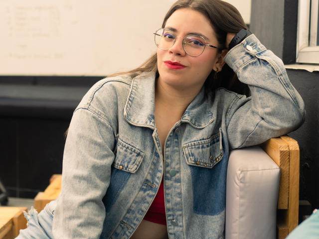 MeliiEvans - Live porn &amp; sex cam - 18065302