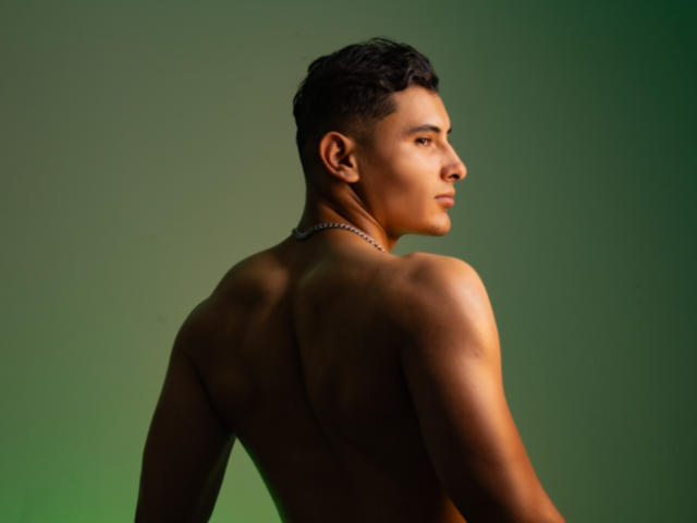 AleCool - Sexe cam en vivo - 18066162