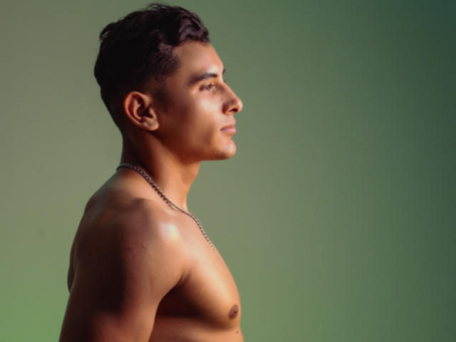 AleCool - Sexe cam en vivo - 18066166