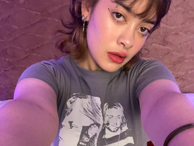 AntonellaGreen - Live porn &amp; sex cam - 18067590