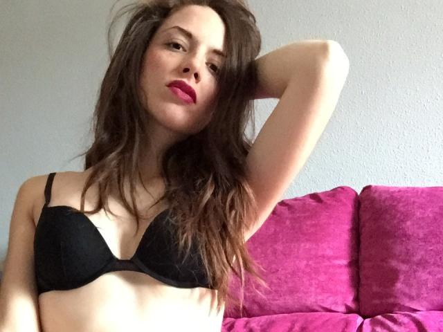 SariFresi69 - Live porn &amp; sex cam - 18068394