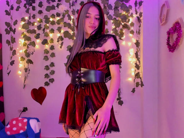 StrawberryPiee - Sexe cam en vivo - 18071366