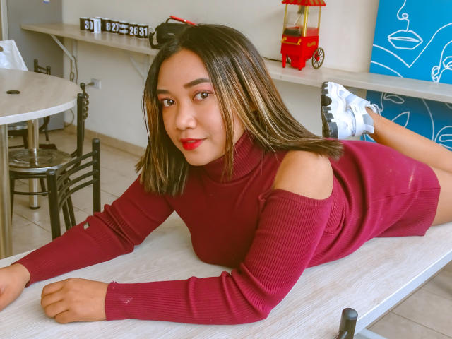 LucyWetWm - Live porn &amp; sex cam - 18071582