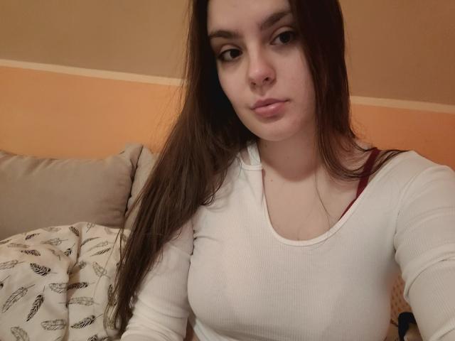 EroticLivia - Live Sex Cam - 18074522