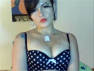 FlowerHotSexy - online show hot with a latin Girl 