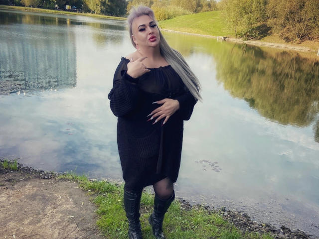 DinahOlivie - Live porn &amp; sex cam - 18079130