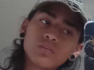 BrandonBlack - Live porn &amp; sex cam - 18082882