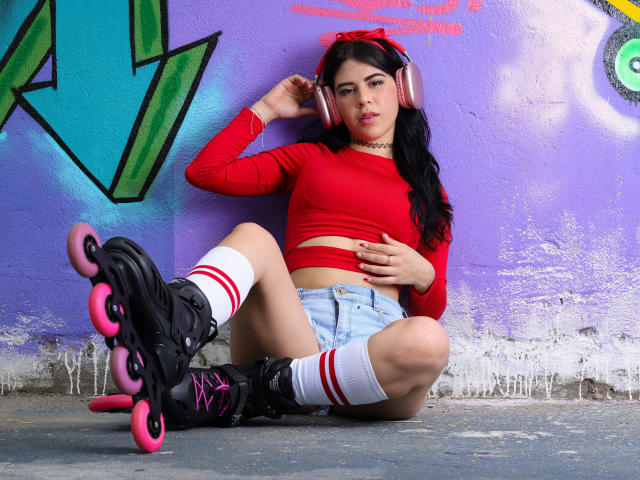 KeriAnn - Live porn &amp; sex cam - 18084870