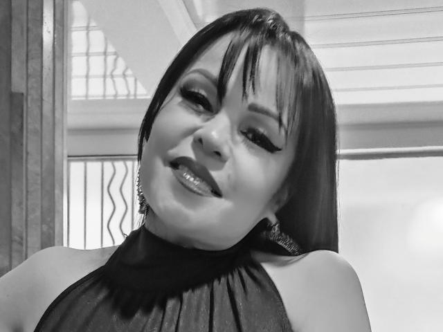 VictoriaGhauter - Élő pornó és szexkamera - 18087778