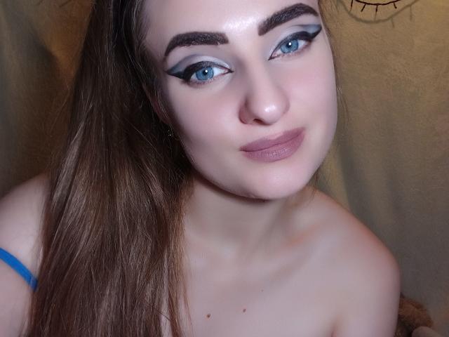 KariMillie - Live Sex Cam - 18088102