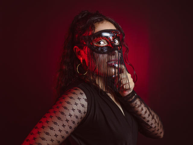 HelaViKy - сексуальная веб-камера в реальном времени - 18088266