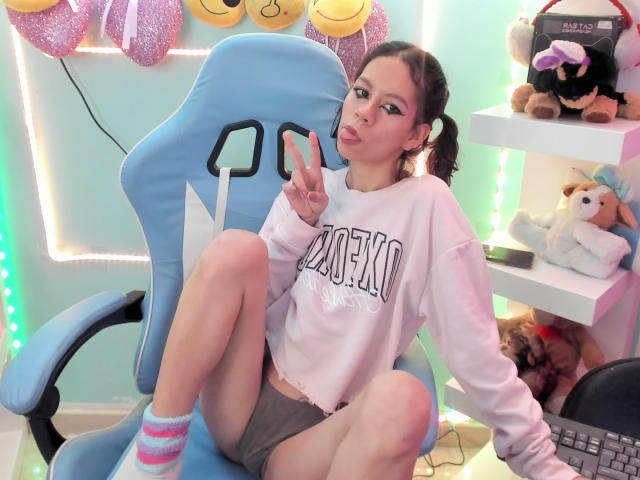 ChloeSorni - Porno na żywo i seks kamera - 18094150