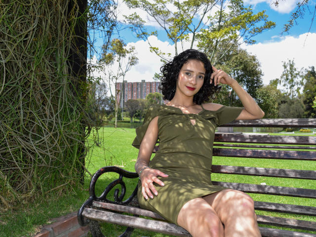 AshlyRogers - Live porn &amp; sex cam - 18094530