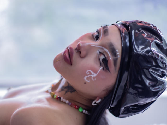 IrisMagic - Live porn &amp; sex cam - 18095846