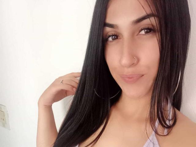 Sylviee - Live porn &amp; sex cam - 18099538
