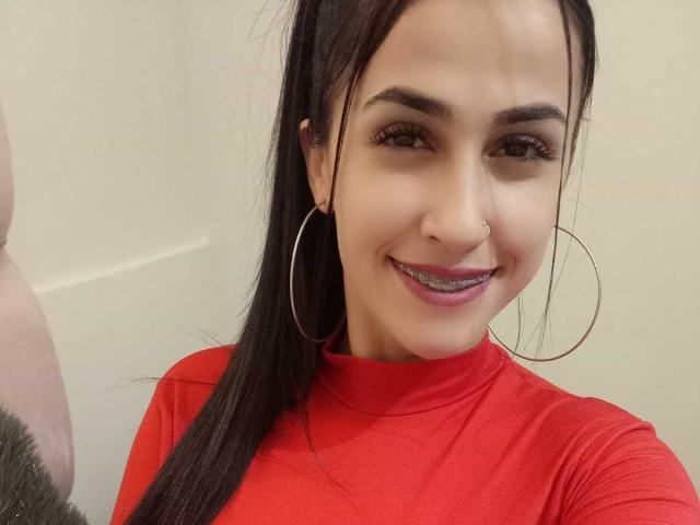 Sylviee - сексуальная веб-камера в реальном времени - 18099558