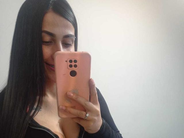 Sylviee - сексуальная веб-камера в реальном времени - 18099686