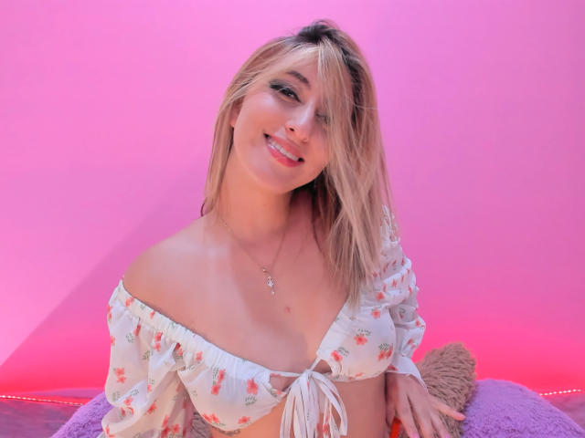 SabrinaMontana - Sexe cam en vivo - 18101398