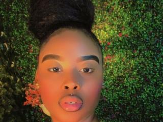 NaomiLoveHot - Live sex cam - 18101494