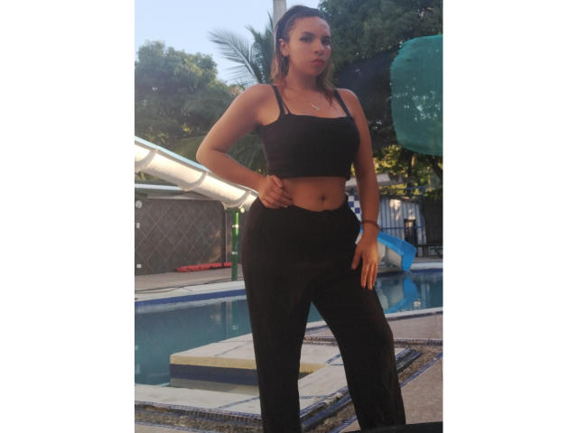 VioletaStone - сексуальная веб-камера в реальном времени - 18102282