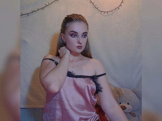 KariMillie - Live sex cam - 18102782