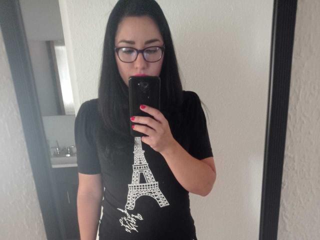 EmilyLatinax - сексуальная веб-камера в реальном времени - 18102962