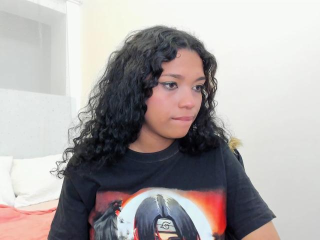 StefannyCambell - פורנו בשידור חי ומצלמת סקס - 18104022