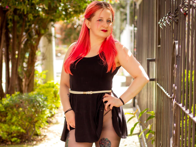 VioletaMora - сексуальная веб-камера в реальном времени - 18107978