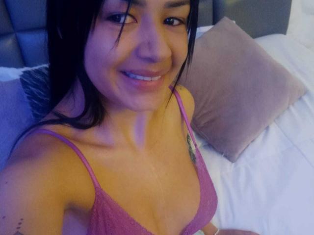 FloraJames - Sexe cam en vivo - 18108150