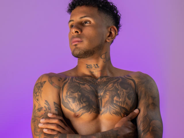 DylanStrongX - Porno na żywo i seks kamera - 18110902