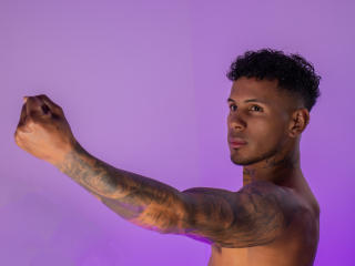 DylanStrongX - Live porn &amp; sex cam - 18110990