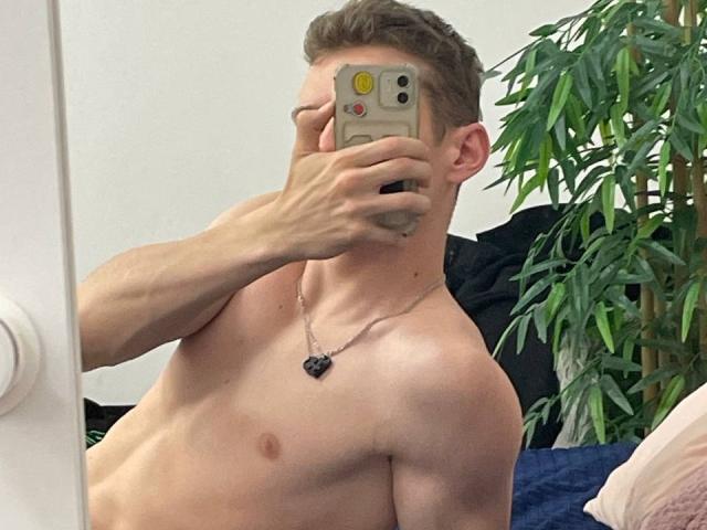 DanyDavis - Live porn &amp; sex cam - 18113402