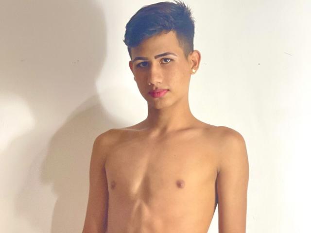 JonathanHot - Camera khiêu dâm &amp; quyến rũ trực tiếp - 18117182