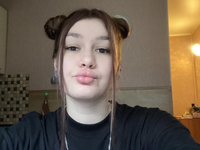 KiraBlake - Live porn &amp; sex cam - 18129138