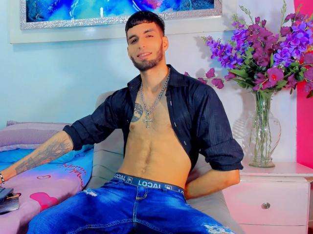 SkinnyBigCockX - Camera khiêu dâm &amp; quyến rũ trực tiếp - 18130046