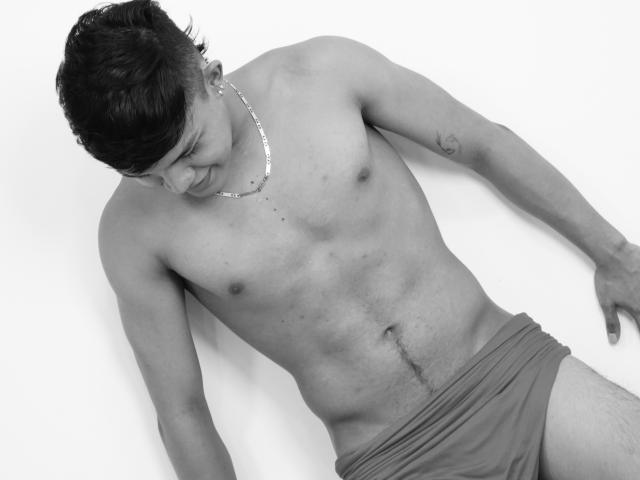 JordanTrinity - Live porn &amp; sex cam - 18132758