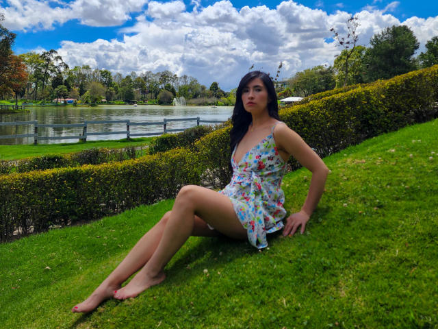 JainaRogers - Live porn &amp; sex cam - 18147986