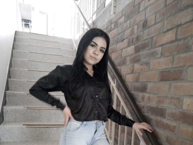 SophiJohson - Sexe cam en vivo - 18150010